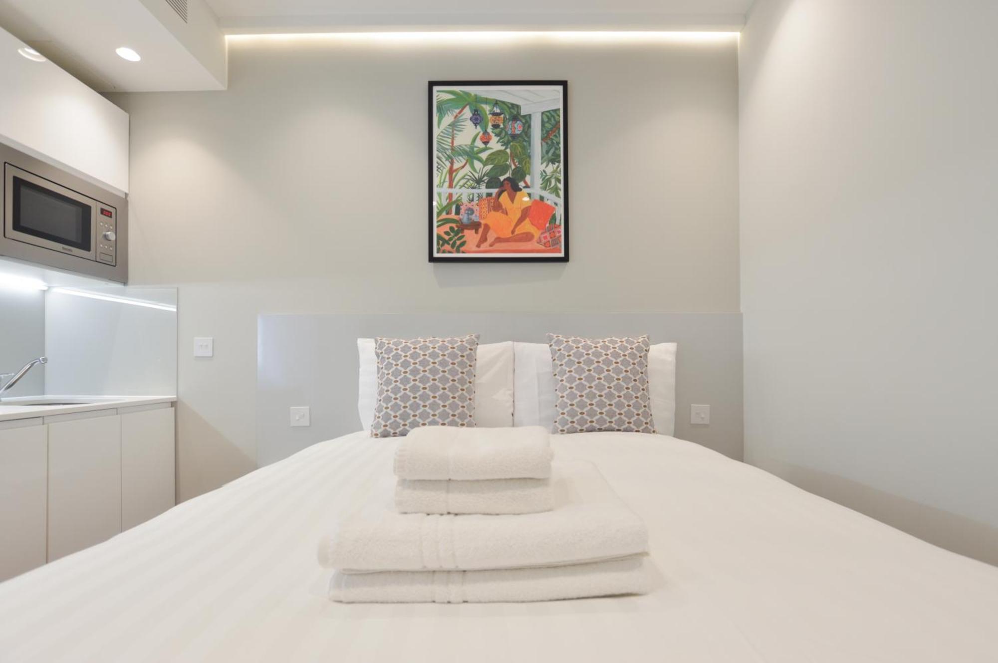 Cromwell Serviced Apartments By Stayprime Лондон Екстер'єр фото