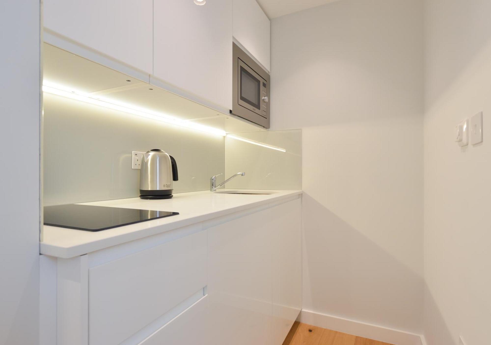 Cromwell Serviced Apartments By Stayprime Лондон Екстер'єр фото